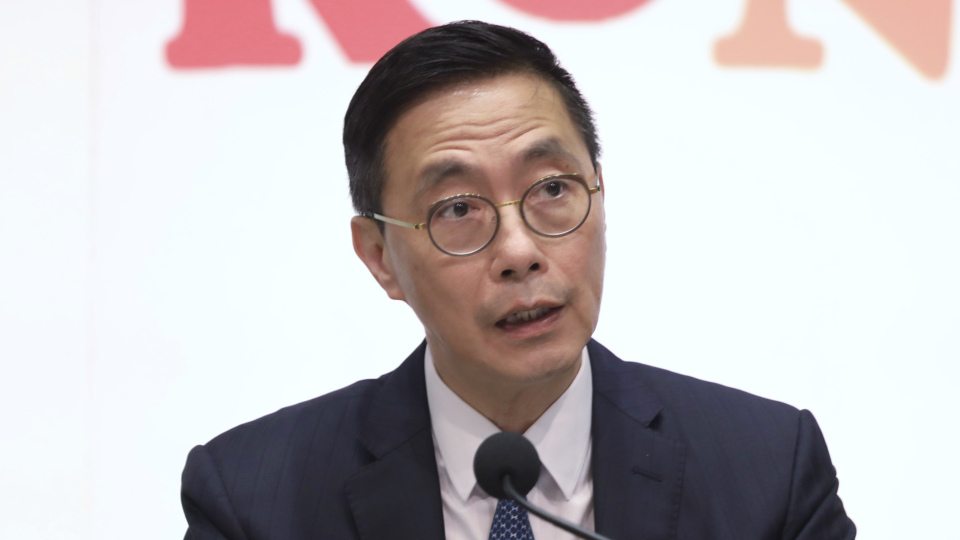 楊潤雄：訪港旅客數字年底前難回復至疫前水平