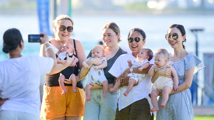 【商報時評】鼓勵生育 不止派錢