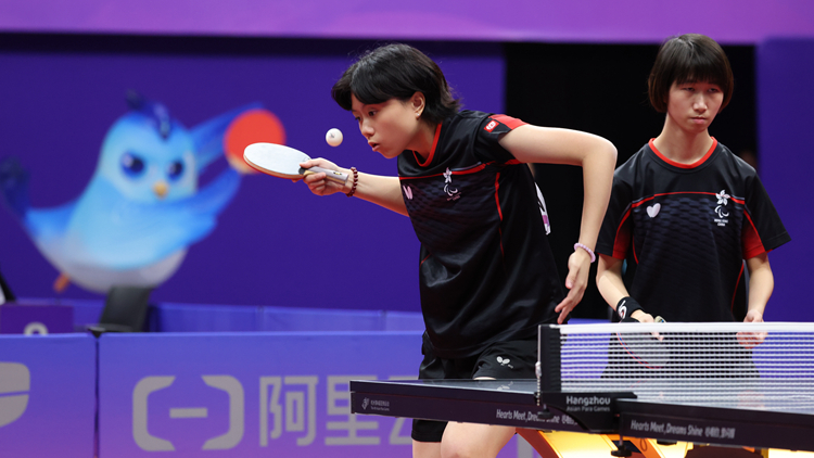 楊潤雄恭賀吳玫薈/王婷莛奪亞殘運會女乒雙打金牌