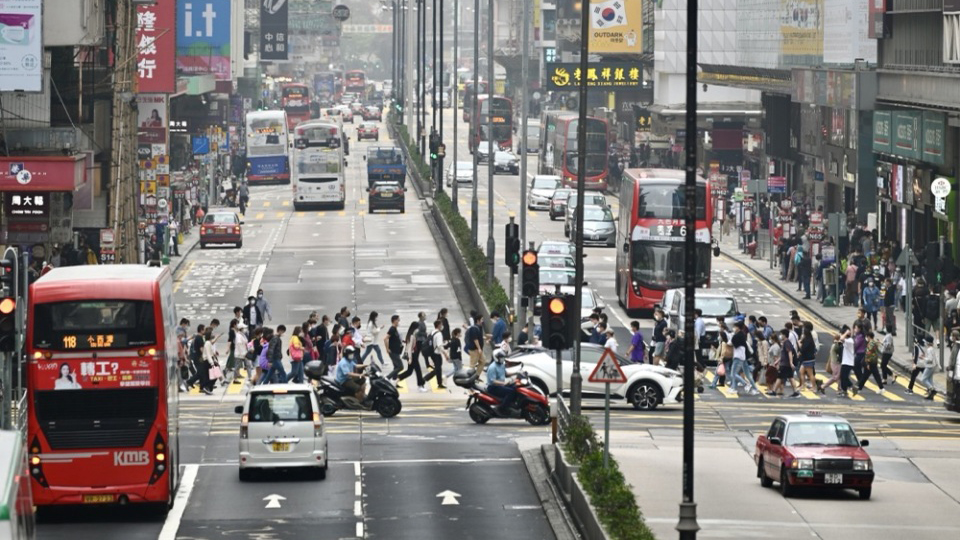 天文台：受強烈季候風補充影響 本港天氣會逐步轉涼