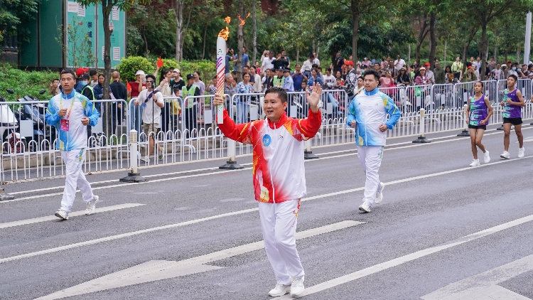 香港運動員在學青會奪48面獎牌 楊潤雄讚港體育界未來棟樑