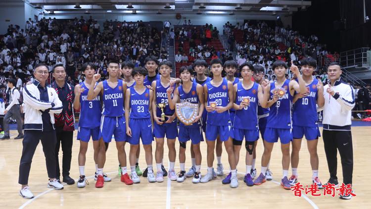 有片｜中學校際籃球賽九龍區D1決賽 男拔加時力克英華奪冠