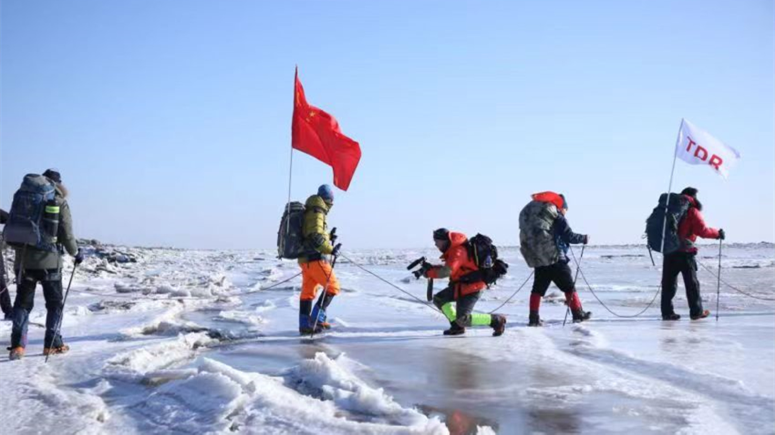 到遼寧盤錦體驗冰凌穿越 感受中國最北海岸線別樣美