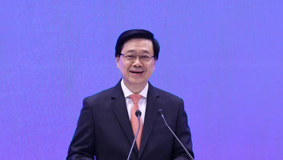 李家超祝賀新當選議員 指將引入區議員履職監察制度