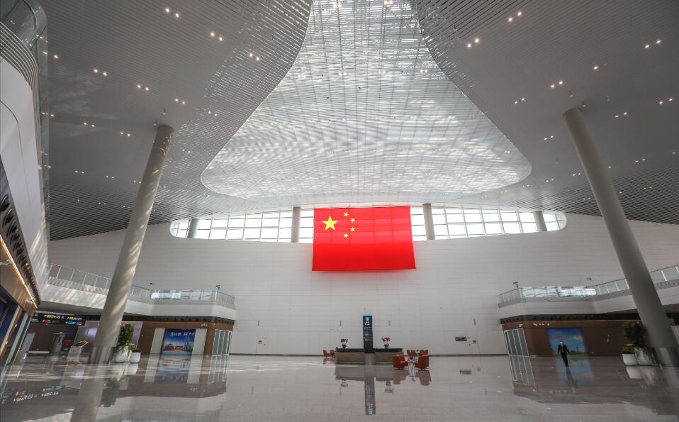 穗白雲機場東四西四指廊投運 全球最大單體航站樓誕生