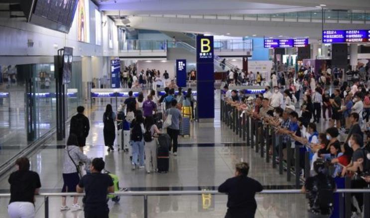 林世雄：2024年內完成三跑道系統 料機場客運量年底返疫前水平