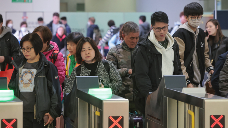 楊潤雄：正與內地商討延長陸路口岸運作時間等方案 以有效疏導過境旅客