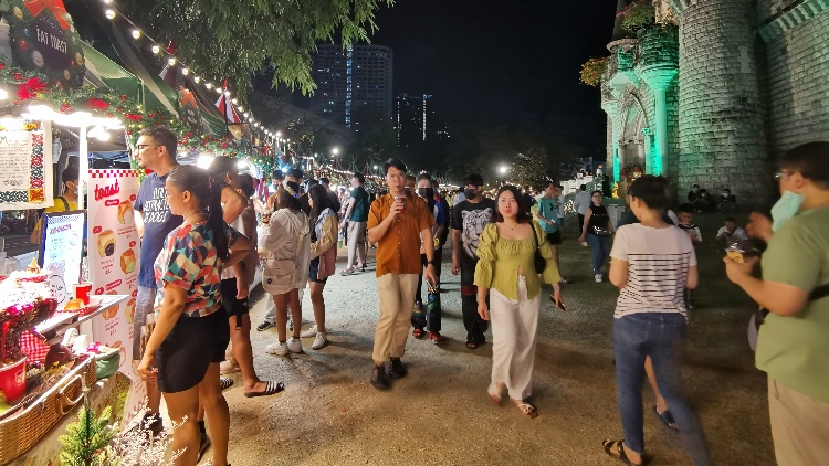 中泰互免簽證催熱泰國游 深圳上了泰國遊客「熱搜榜」