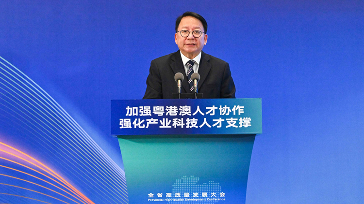 陳國基：香港5月將辦全球人才高峰會