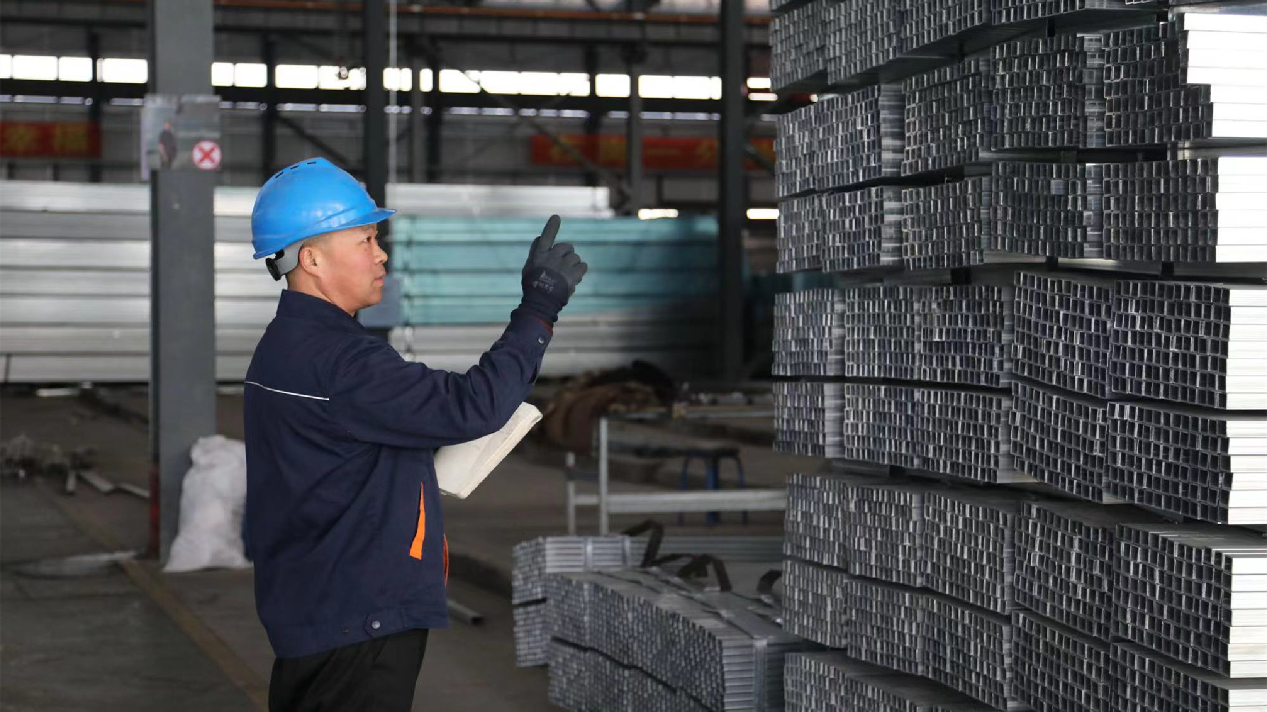 「鴻圖工業」全面復工趕訂單 百餘工人兩班倒24小時不停工