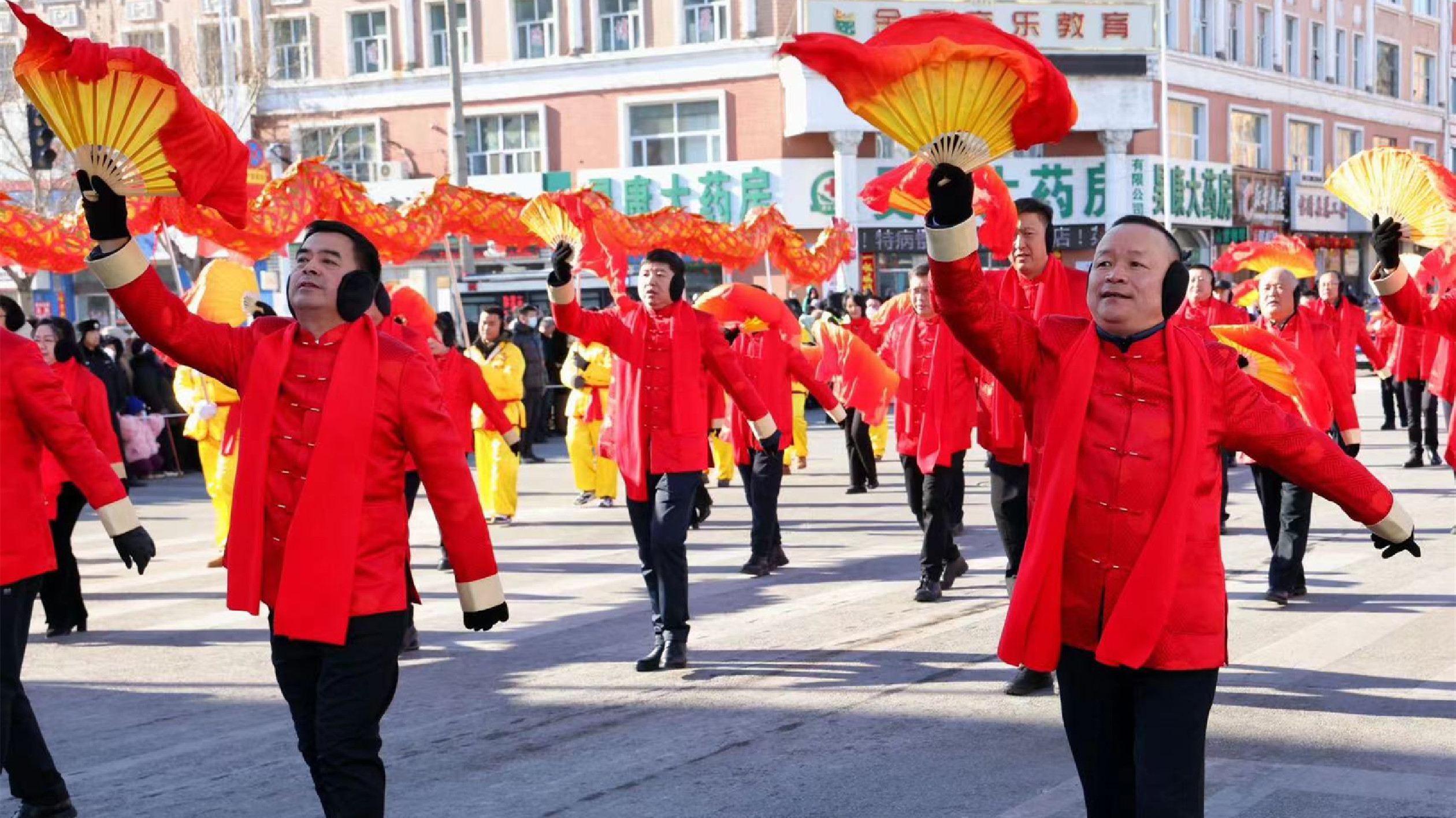 黑龍江寶清：萬人空巷！秧歌展演精彩亮相