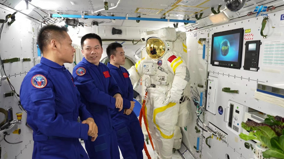 215天！神十七航天員湯洪波成為中國在軌飛行時間最長航天員 