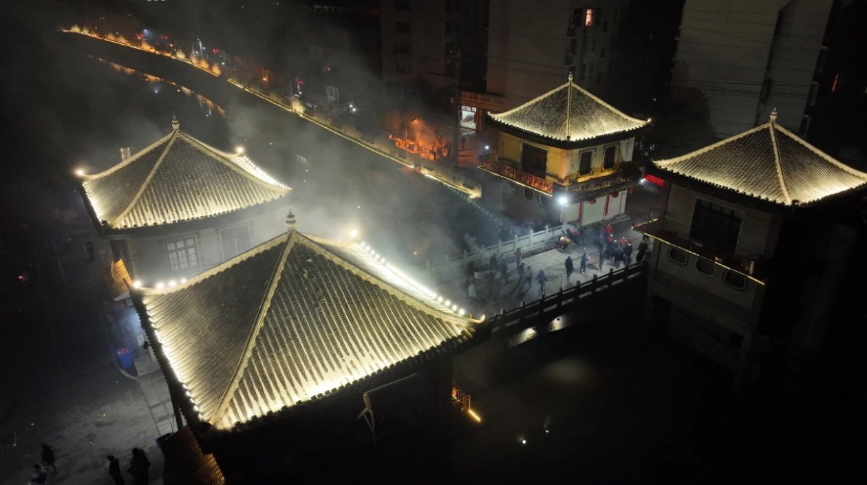 安徽巢湖：正月十六「過太平橋」