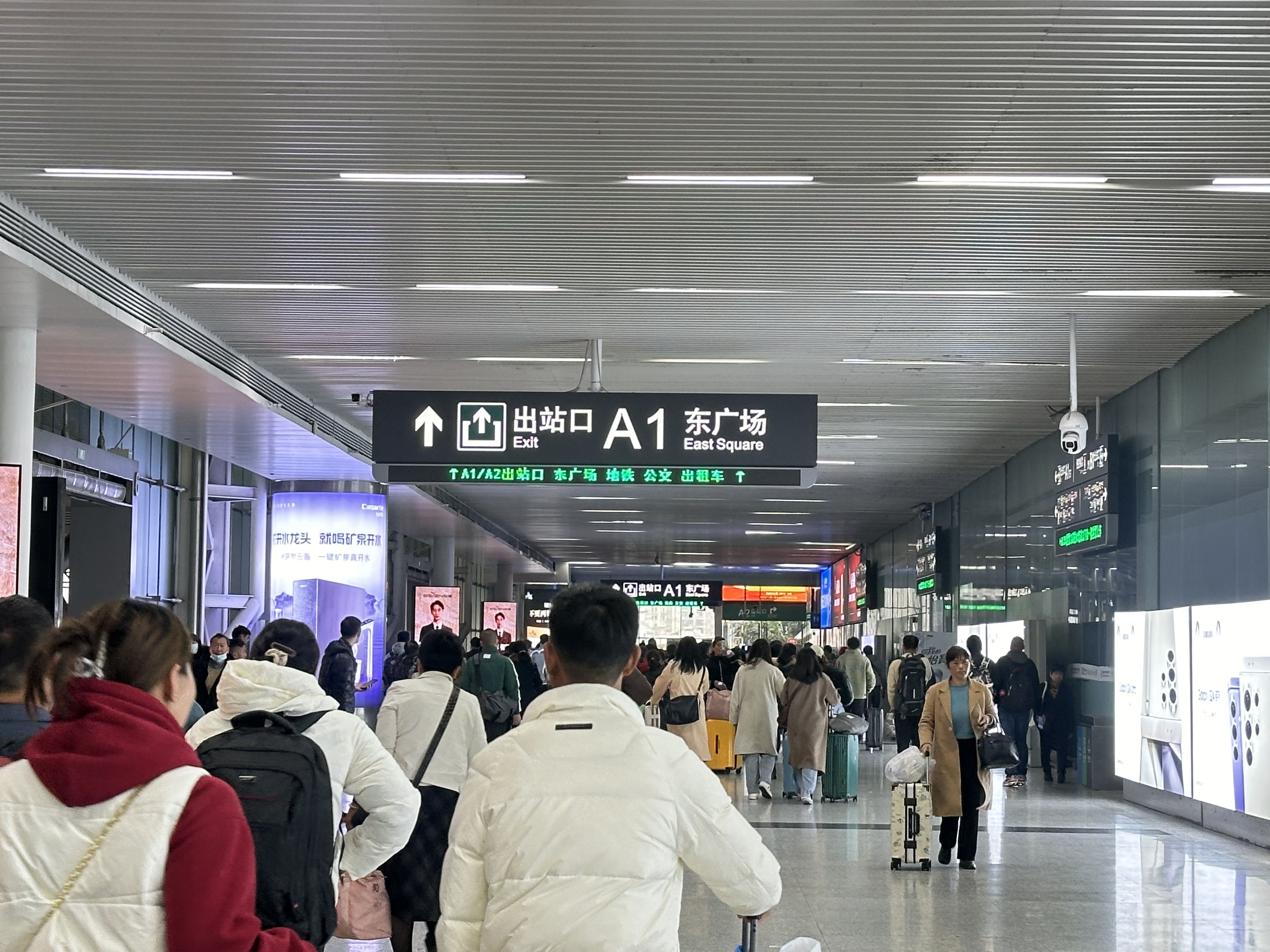 深圳鐵路：本周末還有一波春運客流高峰，進京列車需 「二次安檢」