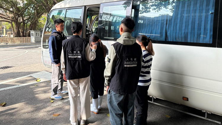 入境處全港多區打擊非法勞工 拘捕22人