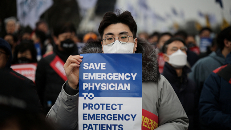 韓國醫生首爾集會　總理強硬表態