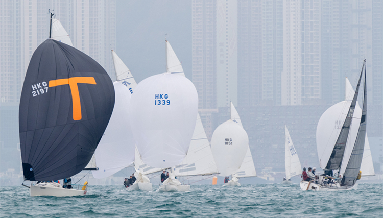 女子舵手賽維港圓滿結束  徐莉佳帶領港將大熱奪冠
