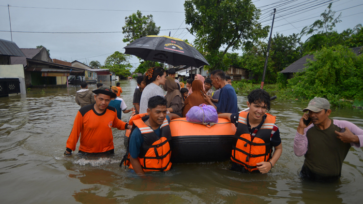 印尼西蘇門答臘省強降雨 因災死亡人數升至21人