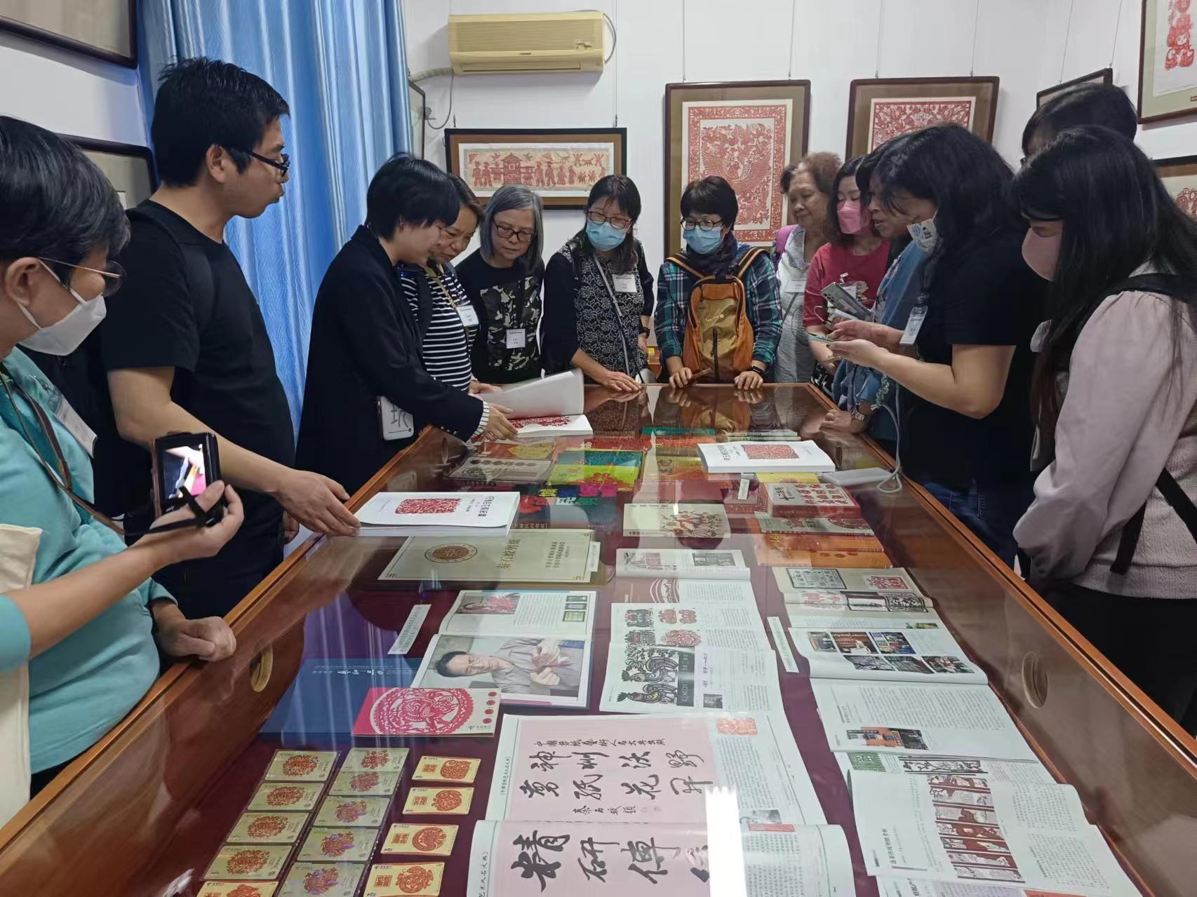 香港中國剪紙文化藝術學會來湘交流剪紙文化