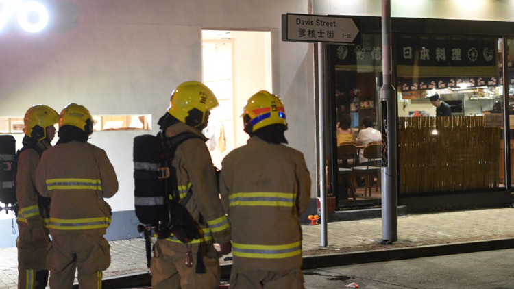 堅尼地城網紅cafe「%Arabica」外燈柱疑爆炸 擊中18歲內地女