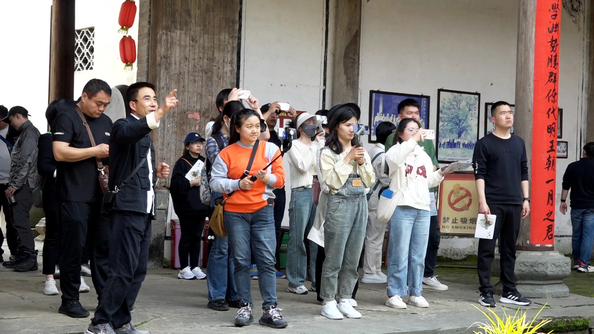 「大黃山融媒直播團」聚焦「茶香祁門」