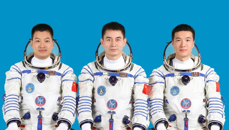 直播 | 神舟十八號載人飛行任務航天員乘組與中外媒體記者見面會