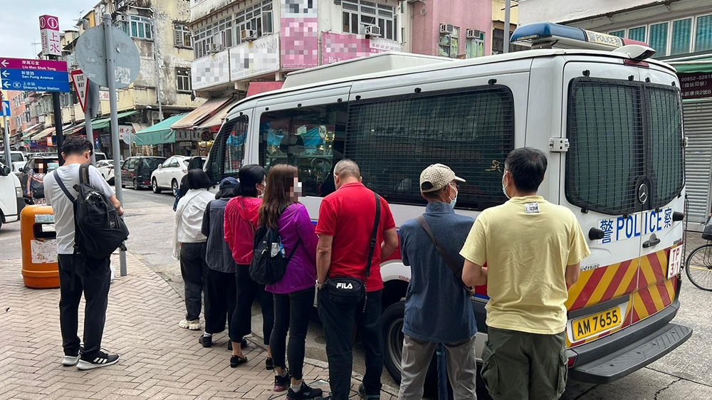 警方搗破上水麻雀賭檔 拘捕8人包括女主持