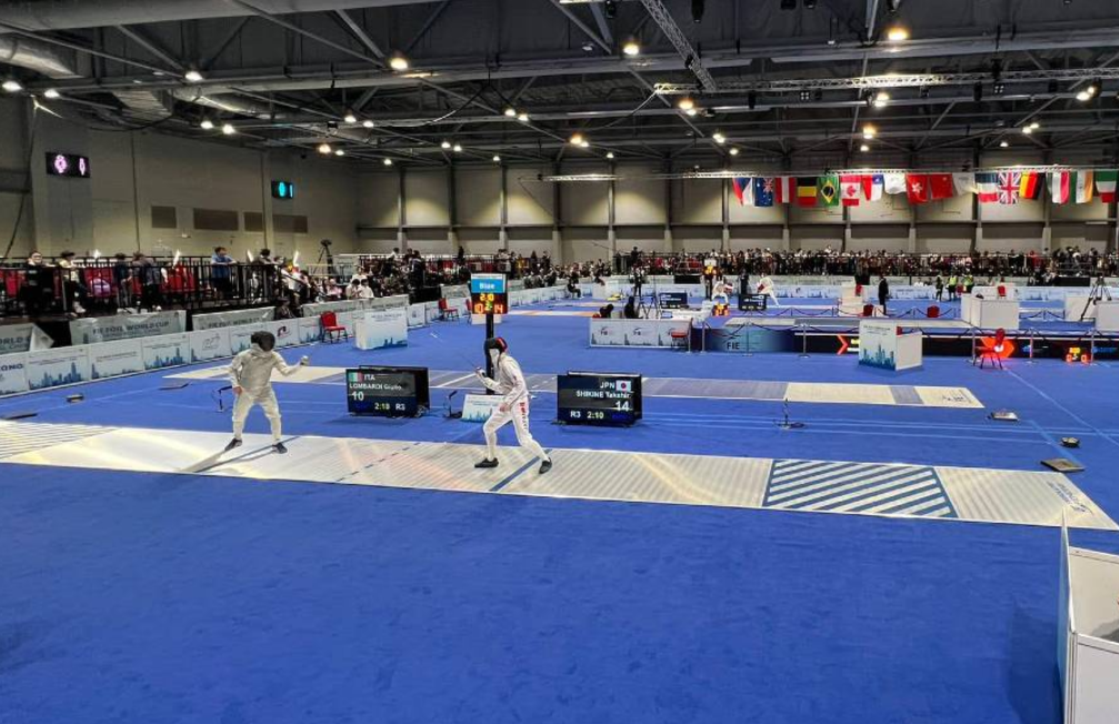 楊潤雄觀看花劍世界盃 籲支持香港運動員