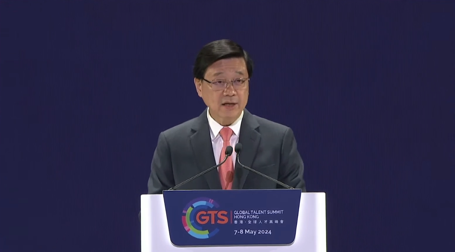 李家超：本港有獨特優勢 對各領域人才具吸引力