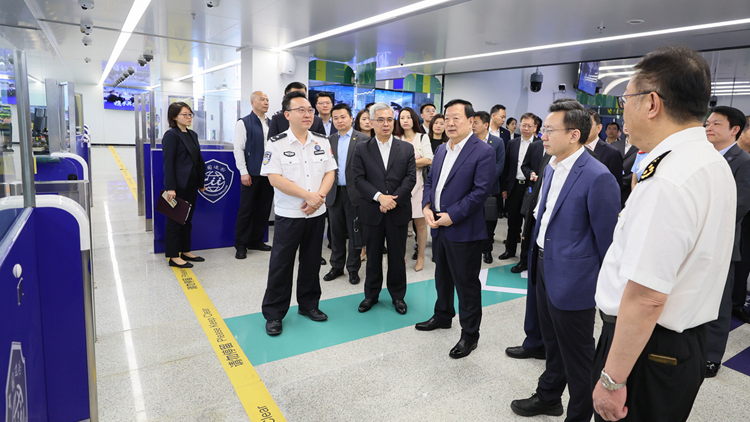 夏寶龍到橫琴粵澳深度合作區考察調研
