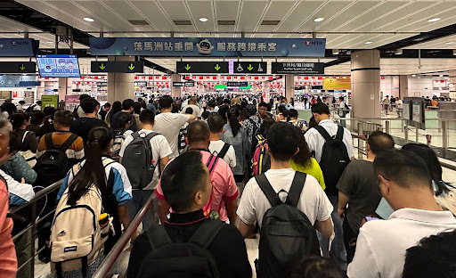 保安局：去年日均112人持單程證抵港 已回復至疫前水平