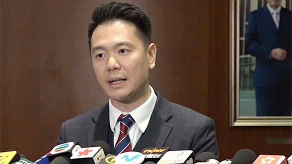 周浩鼎對兩位終審法院非常任法官請辭表示遺憾與可惜