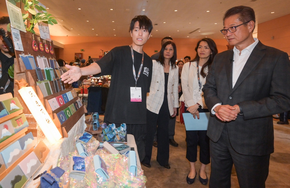 陳茂波：首屆「香港好物節」下月舉辦 助中小企開拓內地網銷市場