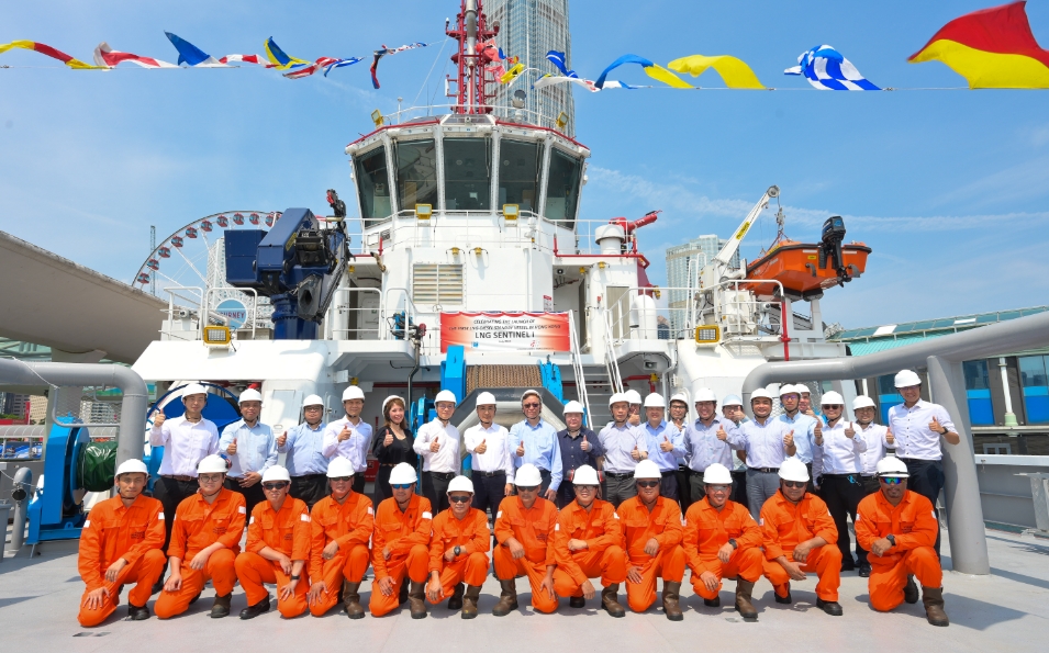 香港首兩艘本地領牌液化天然氣—輕柴油雙燃料拖輪投入服務