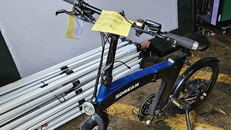 警方大嶼山打擊交通違例 拘4人 扣查4部電動單車