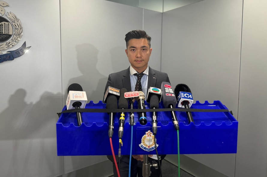 警破流動毒品儲存倉 拘兩男女檢2200萬元可卡因