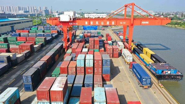 24.83萬億元！今年前7個月中國貨物貿易進出口總值同比增長6.2%