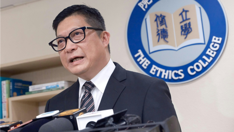 江旻憓遭人身攻擊 鄧炳強表示譴責 斥攻擊者是「小人」「腦殘」 