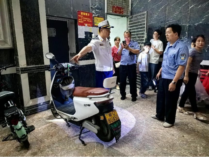 湖南耒陽：青春閃耀火焰藍