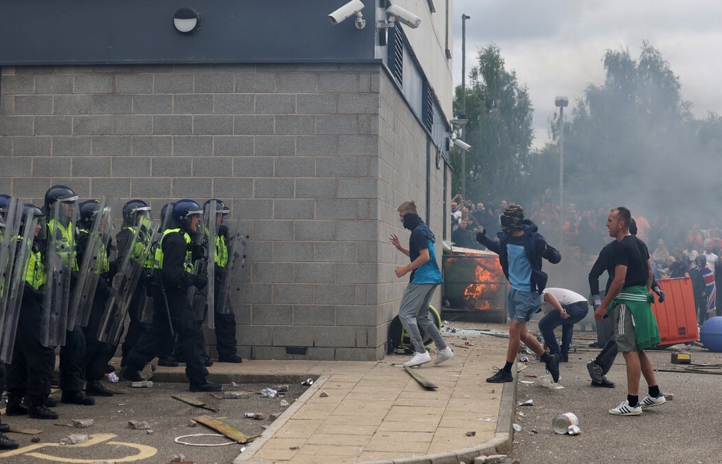 【商報圖說】英國民意怎看示威騷亂？