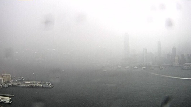 天文台發出黃色暴雨警告信號