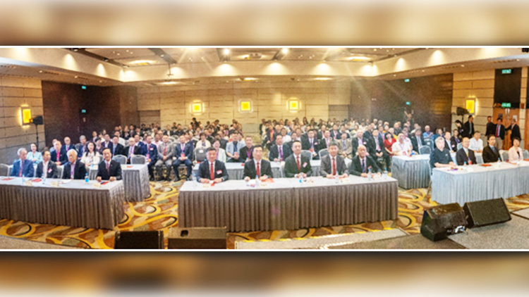 全球華僑華人促進中國和平統一大會主題論壇在港举行