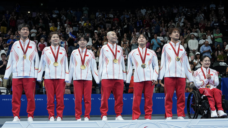 巴黎殘奧會 | 金牌「失而復得」 中國泳軍當上「顯眼包」