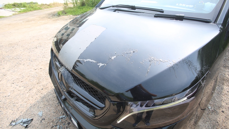 天水圍一停車場13車被淋起漆水 警列刑毀案跟進 暫無人被捕