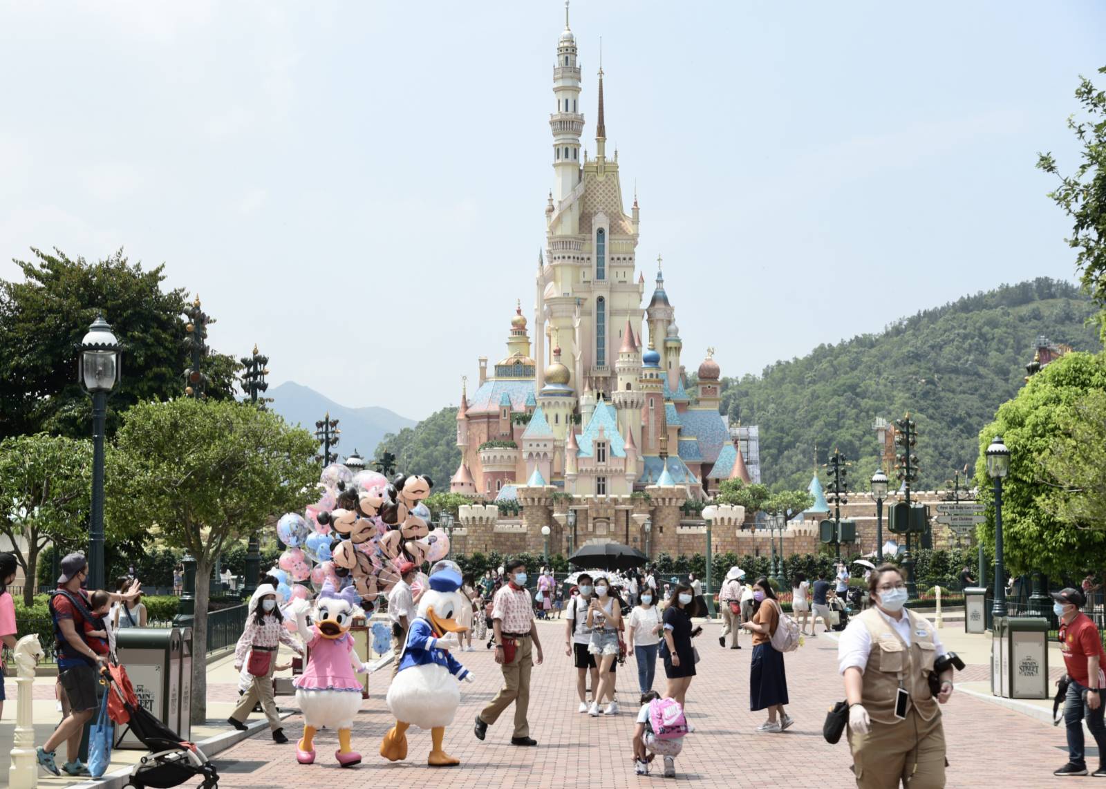 香港迪士尼樂園：度假區三間酒店國慶訂房率預訂率八成