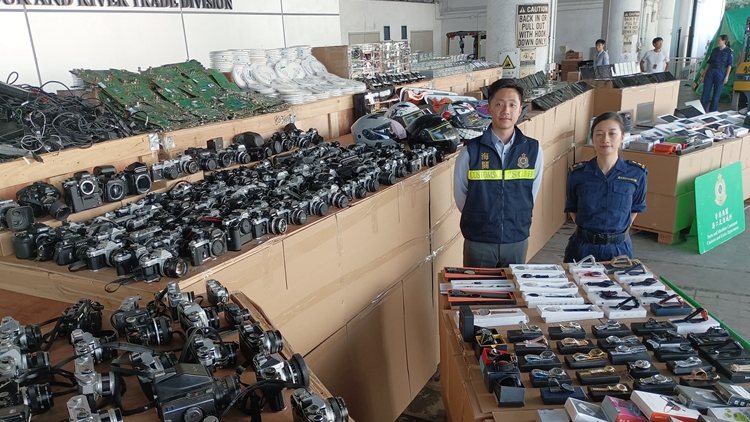 海關偵破遠洋船走私案 檢值1.5億元電子產品