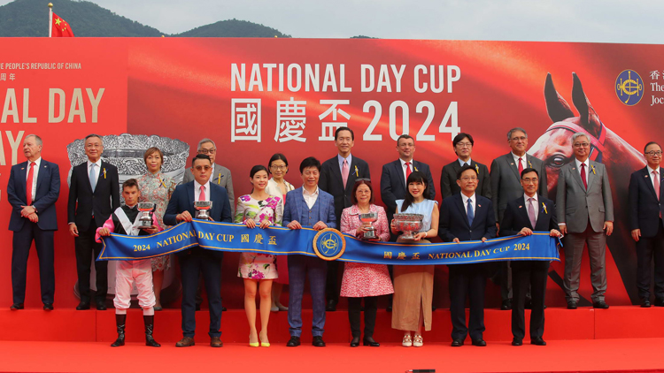 有片 | 伍鵬志大讚：演出無可挑剔 美麗第一勇奪國慶盃