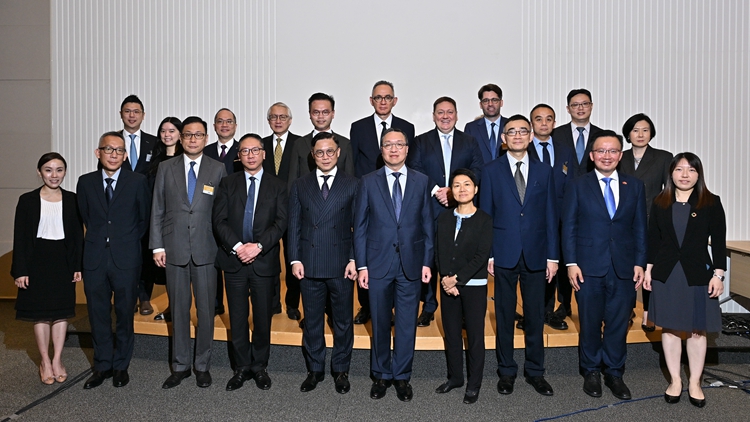 法律及爭議解決服務專家諮詢組首次開會 審議通過職權範圍 討論未來工作