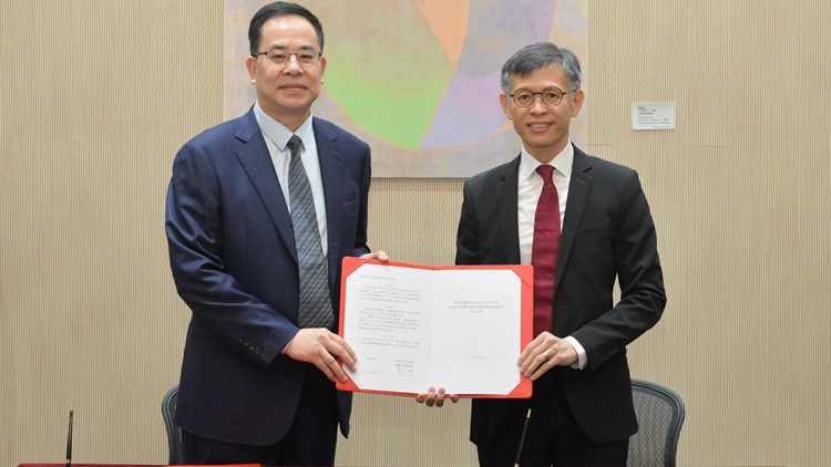 漁護署與深圳海關簽署加強賽馬檢疫通關合作安排