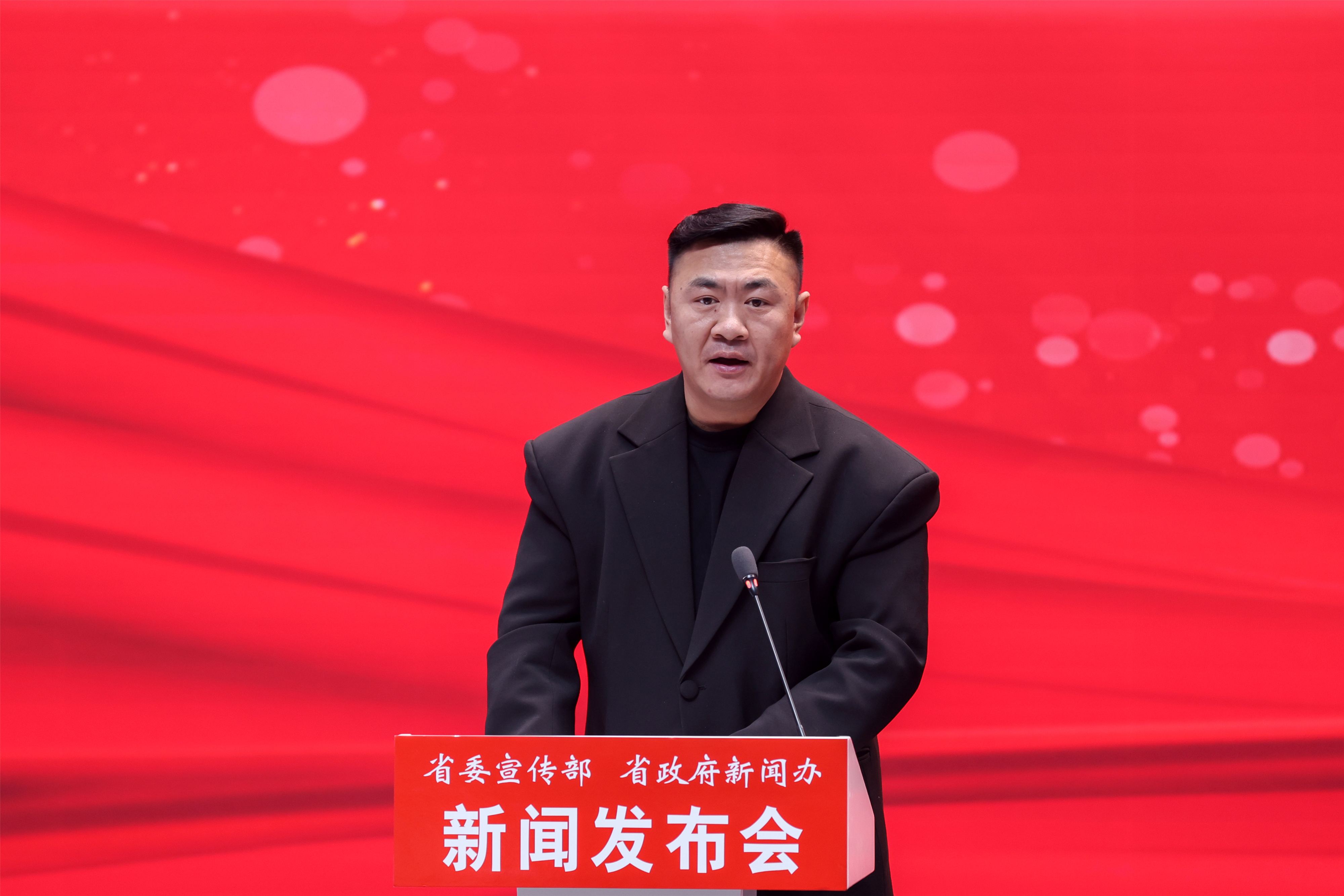 冰城左右哥」姜可東「揭秘」今冬哈爾濱冰雪大世界 春風有信「內幕」